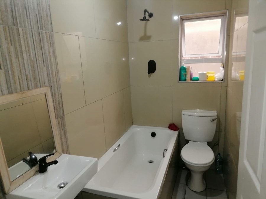 3 Bedroom Property for Sale in Beacon Valley Western Cape